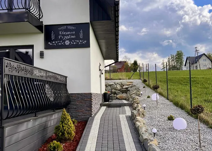 Klosowa Przystan 펜션 Maruszyna