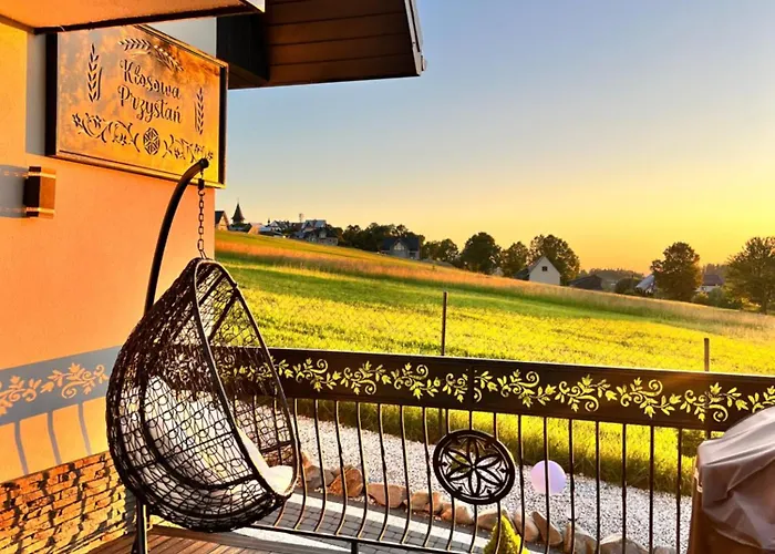 Klosowa Przystan 펜션 Maruszyna